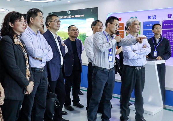 全国人大常委会副委员长丁仲礼莅临手机看片福利永久考察调研 全国人大常委会副委员长丁仲礼莅临手机看片福利永久考察调研